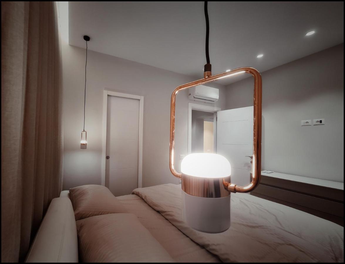 Adore - Modern Apartment Tiranë Ngoại thất bức ảnh