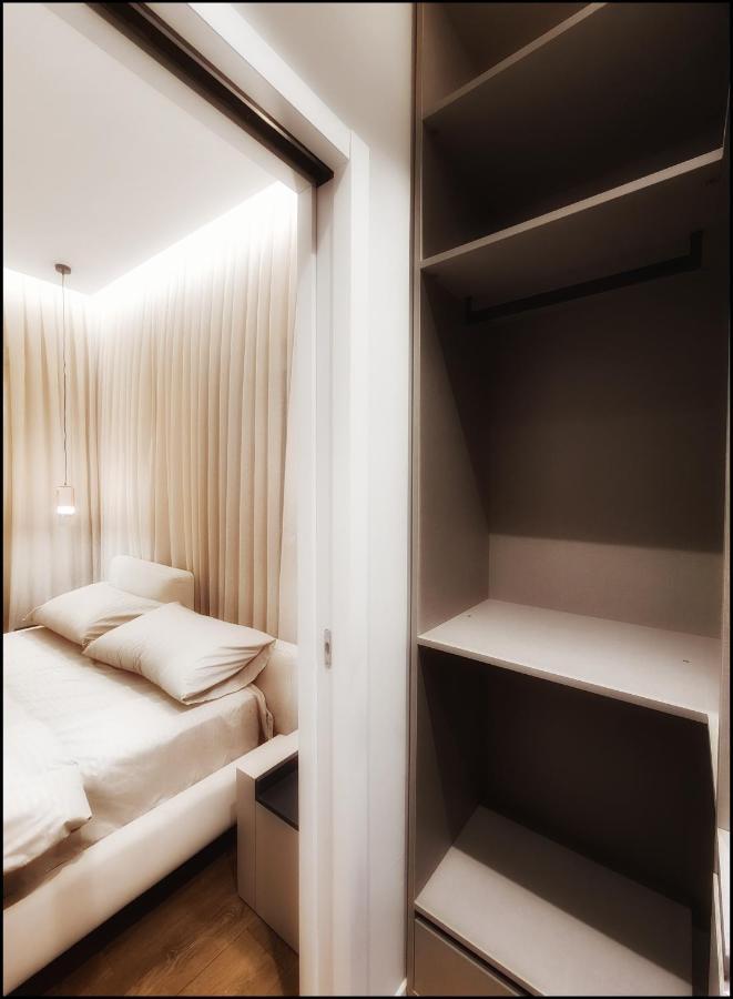 Adore - Modern Apartment Tiranë Ngoại thất bức ảnh