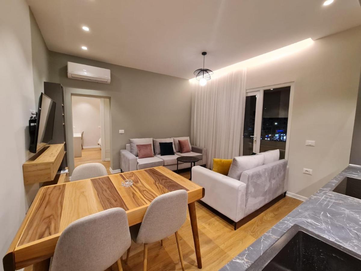 Adore - Modern Apartment Tiranë Ngoại thất bức ảnh